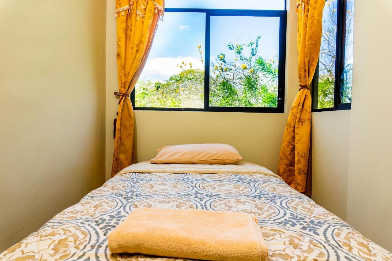 Cucuve Eco Hostal ปูแอร์โต บาเกริโซ โมเรโน ภายนอก รูปภาพ