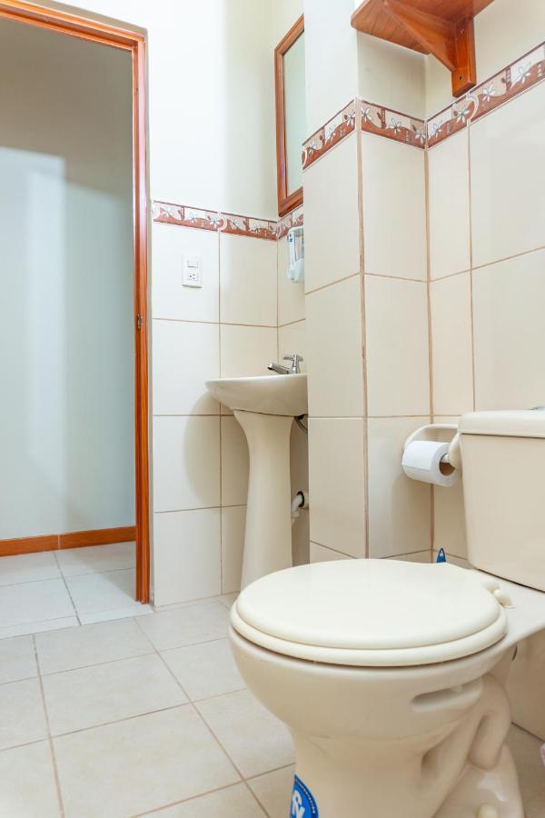 Cucuve Eco Hostal ปูแอร์โต บาเกริโซ โมเรโน ภายนอก รูปภาพ